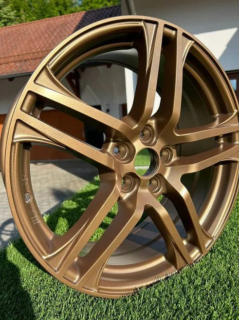 Santa Monica Gold Matt Metallic: Anwendungsbeispiel